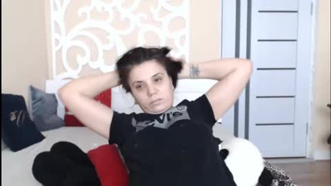 Snapshot of lorragrey chatting on 4, 2, 2025 LorraGrey online show from 4, 2, 2025