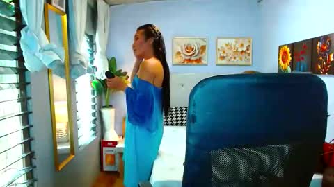 Snapshot of louie_sexy chatting on 29, 4, 2026 Cathy online show from 29, 4, 2026