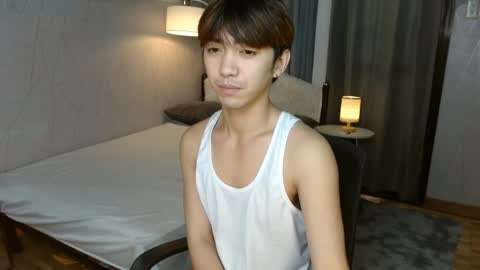 Snapshot of louieismy_name chatting on 5, 1, 2025 ignot ursh online show from 5, 1, 2025