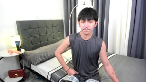 Snapshot of louieismy_name chatting on 9, 3, 2025 ignot ursh online show from 9, 3, 2025