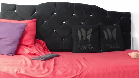 OF louis bcasta1 online show from 24, 1, 2025