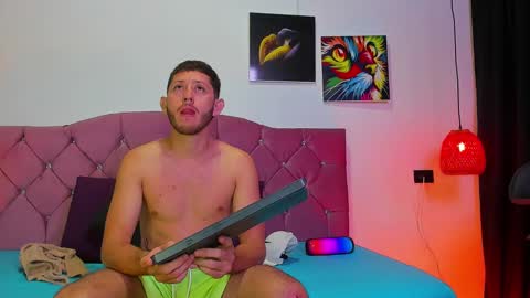 OF louis bcasta1 online show from 5, 2, 2025