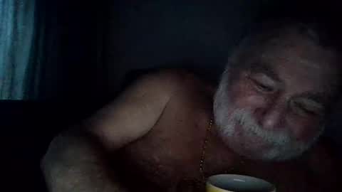 Snapshot of louis_chokdee chatting on 6, 1, 2025 louis_chokdee online show from 6, 1, 2025