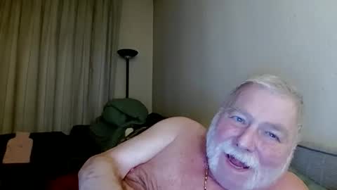 Snapshot of louis_chokdee chatting on 5, 12, 2025 louis_chokdee online show from 5, 12, 2025