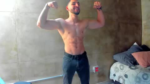 Snapshot of louis_connor chatting on 3, 3, 2025 Louis online show from 3, 3, 2025