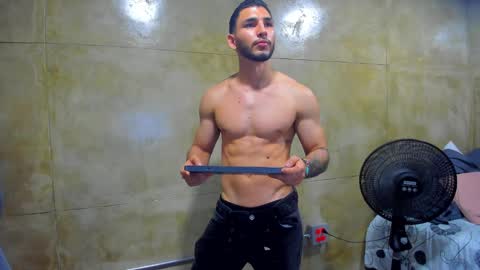 Snapshot of louis_connor chatting on 3, 3, 2025 Louis online show from 3, 3, 2025