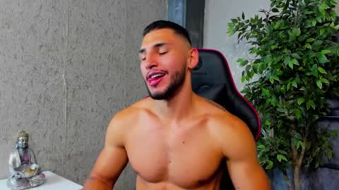 Snapshot of louis_connor chatting on 29, 9, 2025 Louis online show from 29, 9, 2025