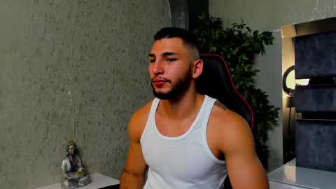 Snapshot of louis_connor chatting on 10, 10, 2025 Louis online show from 10, 10, 2025