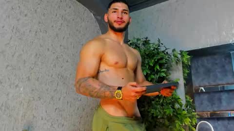 Snapshot of louis_connor chatting on 25, 10, 2025 Louis online show from 25, 10, 2025