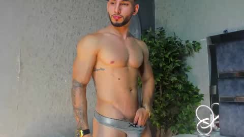 Snapshot of louis_connor chatting on 29, 11, 2025 Louis online show from 29, 11, 2025