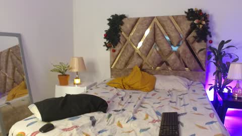 Snapshot of louis_hardstar chatting on 17, 12, 2024 Louis Valdz online show from 17, 12, 2024