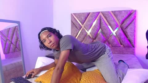 Snapshot of louis_hardstar chatting on 9, 1, 2025 Louis Valdz online show from 9, 1, 2025