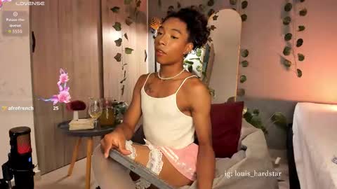 Snapshot of louis_hardstar chatting on 11, 9, 2025 Louis Valdz online show from 11, 9, 2025