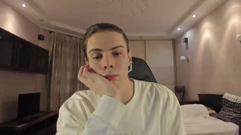 Snapshot of louis_preston chatting on 17, 2, 2025 Mark online show from 17, 2, 2025