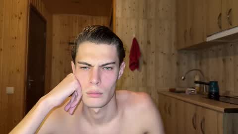 Snapshot of louis_preston chatting on 2, 12, 2025 Mark online show from 2, 12, 2025