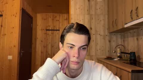 Snapshot of louis_preston chatting on 15, 12, 2025 Mark online show from 15, 12, 2025