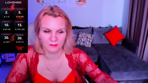 Snapshot of louisa_bay chatting on 17, 1, 2025 Louisa online show from 17, 1, 2025