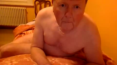 Snapshot of loupi947474 chatting on 14, 12, 2025 loupi947474 online show from 14, 12, 2025