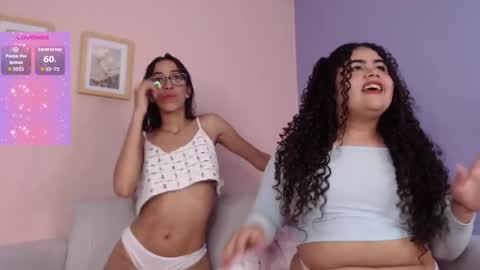 Snapshot of lourdes_moon22 chatting on 30, 9, 2025 lourdes_moon22 online show from 30, 9, 2025