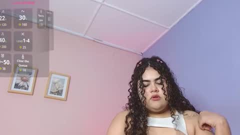 Snapshot of lourdes_moon22 chatting on 10, 10, 2025 lourdes_moon22 online show from 10, 10, 2025