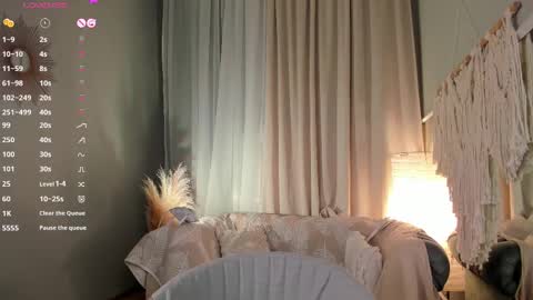 Snapshot of love_agatha chatting on 8, 3, 2025 Agatha online show from 8, 3, 2025