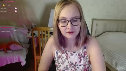 Snapshot of love_agatha chatting on 27, 10, 2025 Agatha online show from 27, 10, 2025