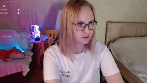 Snapshot of love_agatha chatting on 8, 11, 2025 Agatha online show from 8, 11, 2025