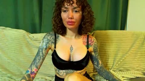 Snapshot of love_attation chatting on 1, 12, 2025 Cute face online show from 1, 12, 2025