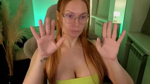 Snapshot of love_call chatting on 21, 2, 2025 love_call online show from 21, 2, 2025