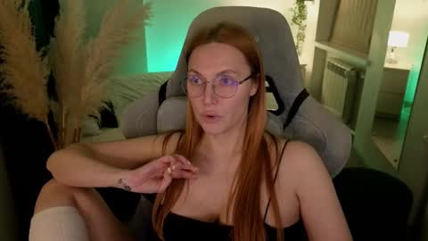 Snapshot of love_call chatting on 22, 2, 2025 love_call online show from 22, 2, 2025