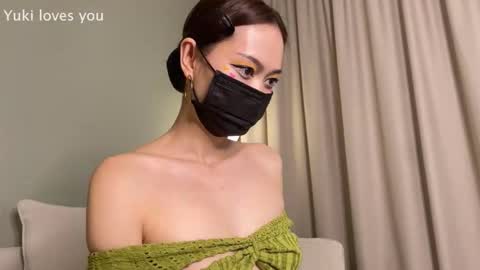 Snapshot of love_in_asian chatting on 22, 11, 2025 Learn how love can be with us online show from 22, 11, 2025