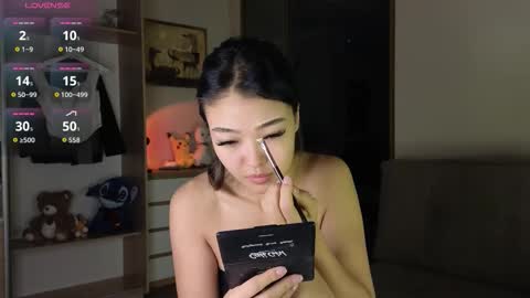 Snapshot of love_peace_here chatting on 11, 10, 2025 hi its me online show from 11, 10, 2025