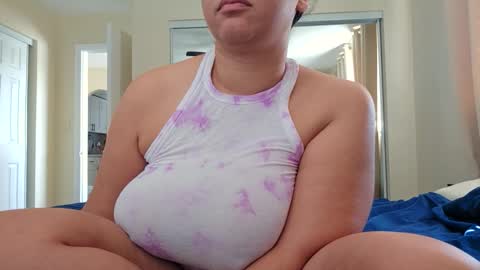 Snapshot of love_raquel_xo chatting on 12, 10, 2025 Raquel Love online show from 12, 10, 2025