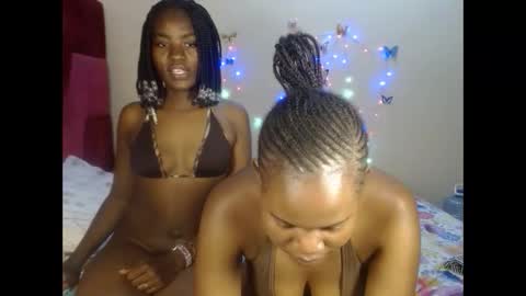 Snapshot of love_sparkle chatting on 15, 10, 2025 love_sparkle online show from 15, 10, 2025