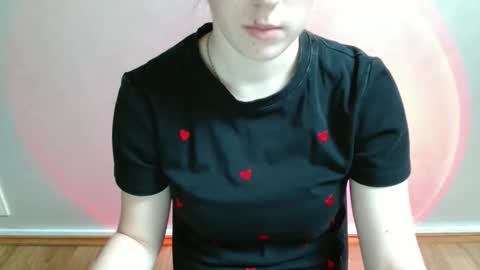 Snapshot of love_vivian chatting on 20, 12, 2025 Vivian online show from 20, 12, 2025