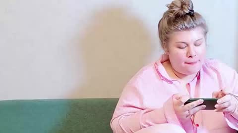 Snapshot of love_wiggy18 chatting on 31, 1, 2025 Ally online show from 31, 1, 2025