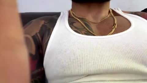 loveathickbitch online show from 29, 10, 2025