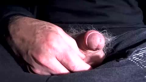 Snapshot of loveboys2025 chatting on 24, 11, 2025 loveboys2025 online show from 24, 11, 2025