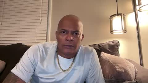 Snapshot of loved19 chatting on 25, 10, 2025 loved19 online show from 25, 10, 2025