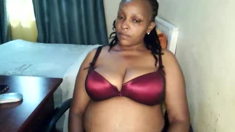 Snapshot of loveedee4 chatting on 29, 4, 2026 loveedee4 online show from 29, 4, 2026
