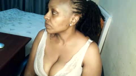 Snapshot of loveedee4 chatting on 10, 6, 2026 loveedee4 online show from 10, 6, 2026