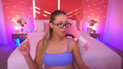 Snapshot of loveedove chatting on 29, 6, 2026 loveedove online show from 29, 6, 2026