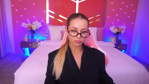 Snapshot of loveedove chatting on 30, 6, 2026 loveedove online show from 30, 6, 2026