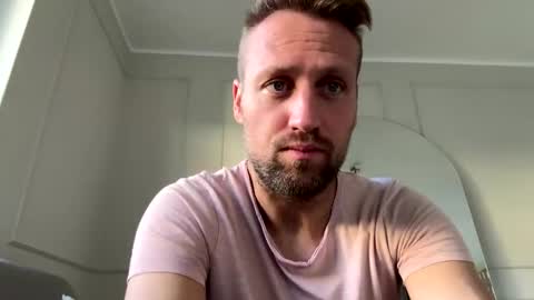 Snapshot of lovefuesse chatting on 3, 11, 2025 lovefuesse online show from 3, 11, 2025