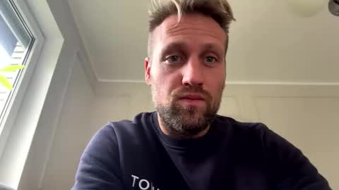 Snapshot of lovefuesse chatting on 9, 11, 2025 lovefuesse online show from 9, 11, 2025