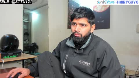 Snapshot of lovehairyindian chatting on 31, 12, 2024 Indian hairy online show from 31, 12, 2024