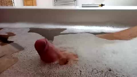 Snapshot of loveit448691 chatting on 6, 4, 2026 loveit448691 online show from 6, 4, 2026