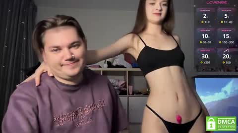 Mileena and Oliver online show from 18, 9, 2025