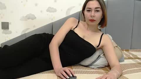 lovellykitty online show from 13, 10, 2025