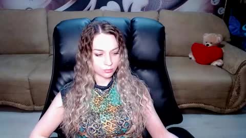 private open online show from 1, 4, 2026